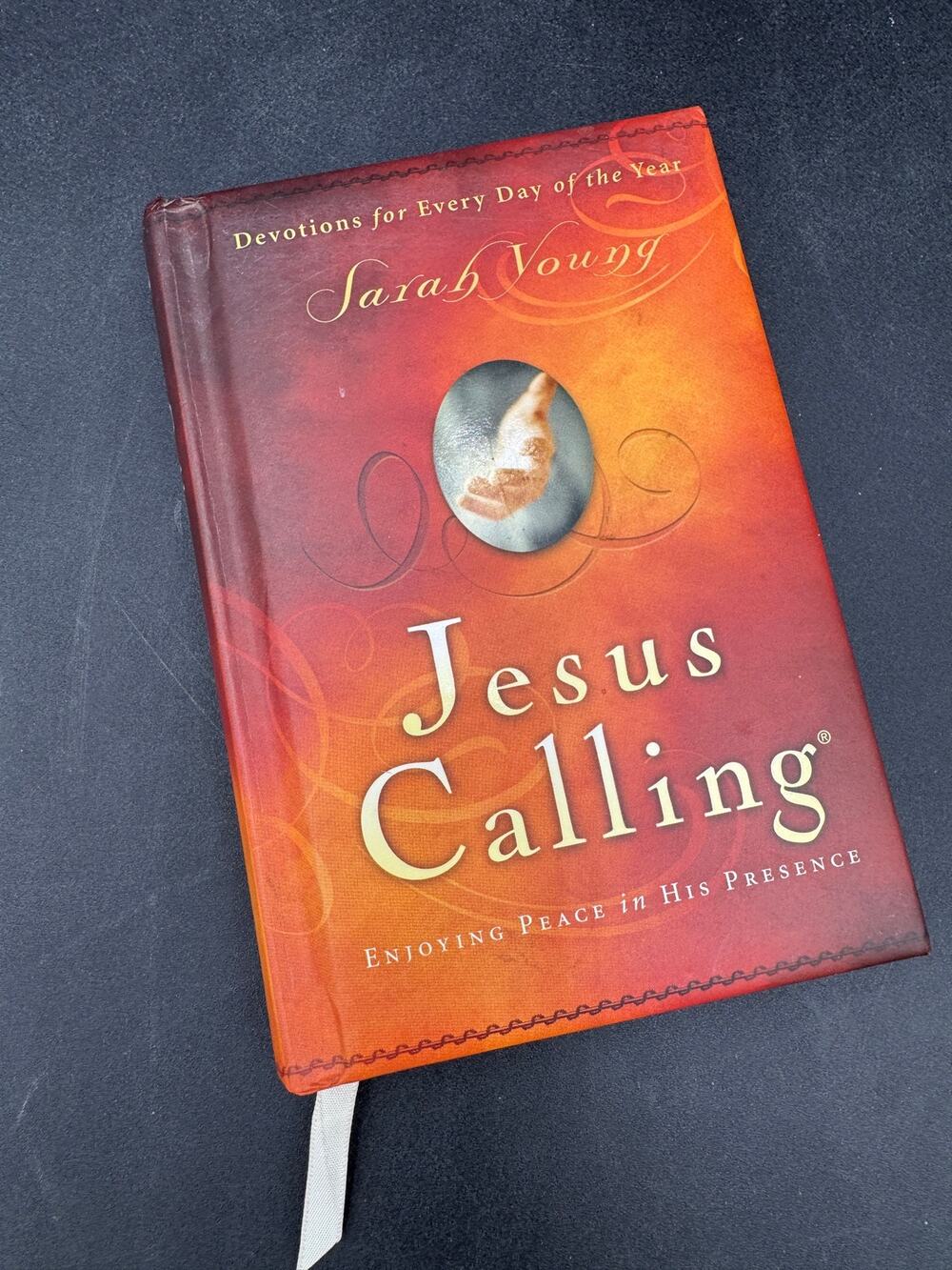 Jesus Calling Hardback Padded 2004 Enjoying Peace in His Presence